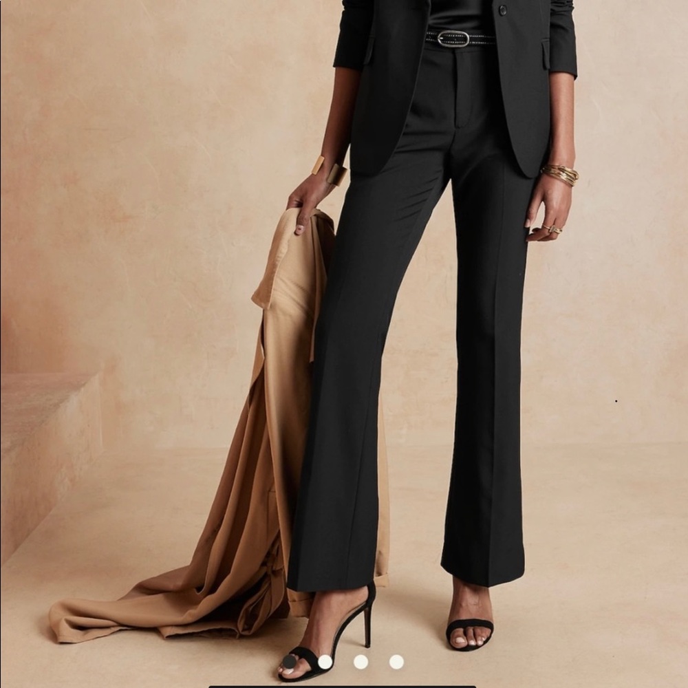 New Banana Republic Logan Flat Front Pants